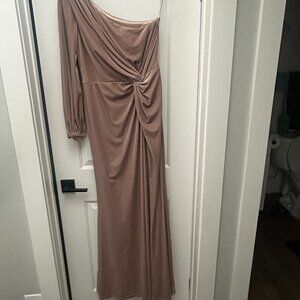 Aurora Velvet Dress - Champagne